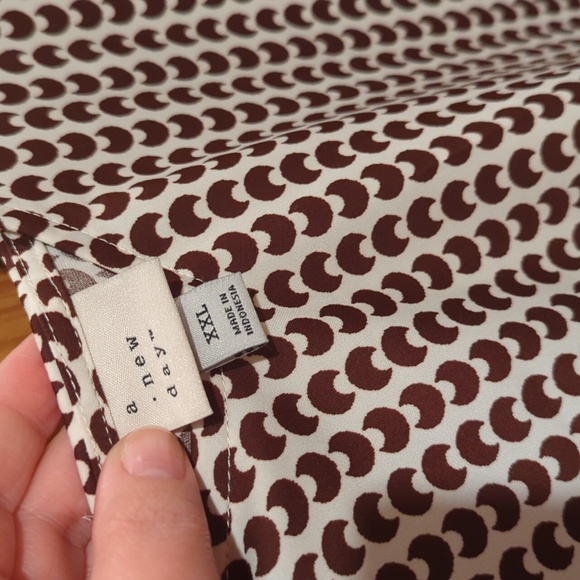 Tank - Picture 2 of 4